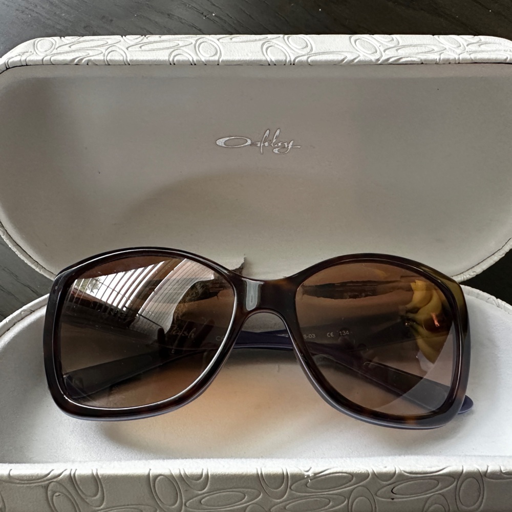 Oakley Newslflash black/purple sunglasses